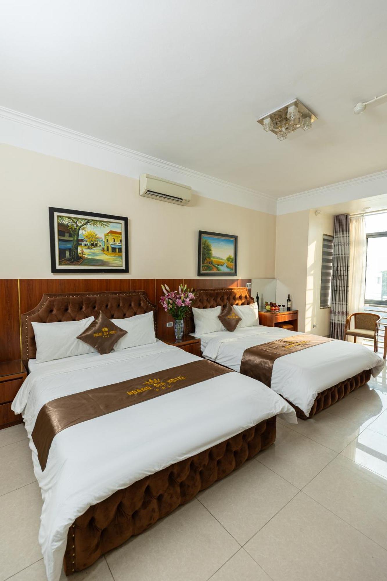 Hoang Gia Hotel Dong Anh Bagian luar foto