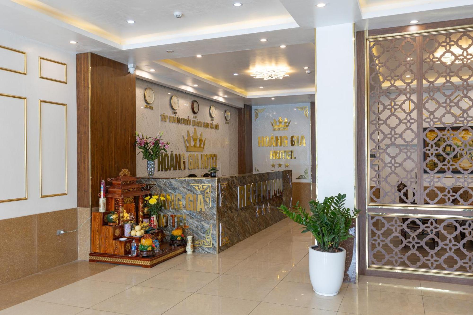 Hoang Gia Hotel Dong Anh Bagian luar foto